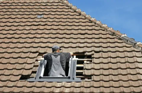Pose de velux - Saint-Félix-de-Lunel